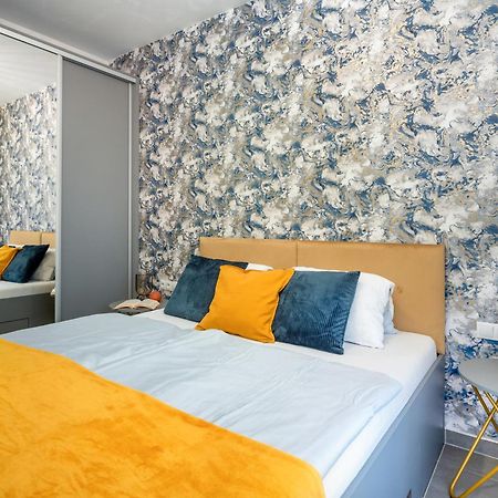 Lavida Deluxe Villa ไฮจ์ดุสโซบอสโล ภายนอก รูปภาพ