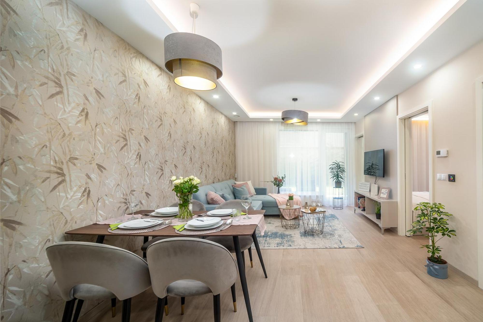 Lavida Deluxe Villa ไฮจ์ดุสโซบอสโล ภายนอก รูปภาพ