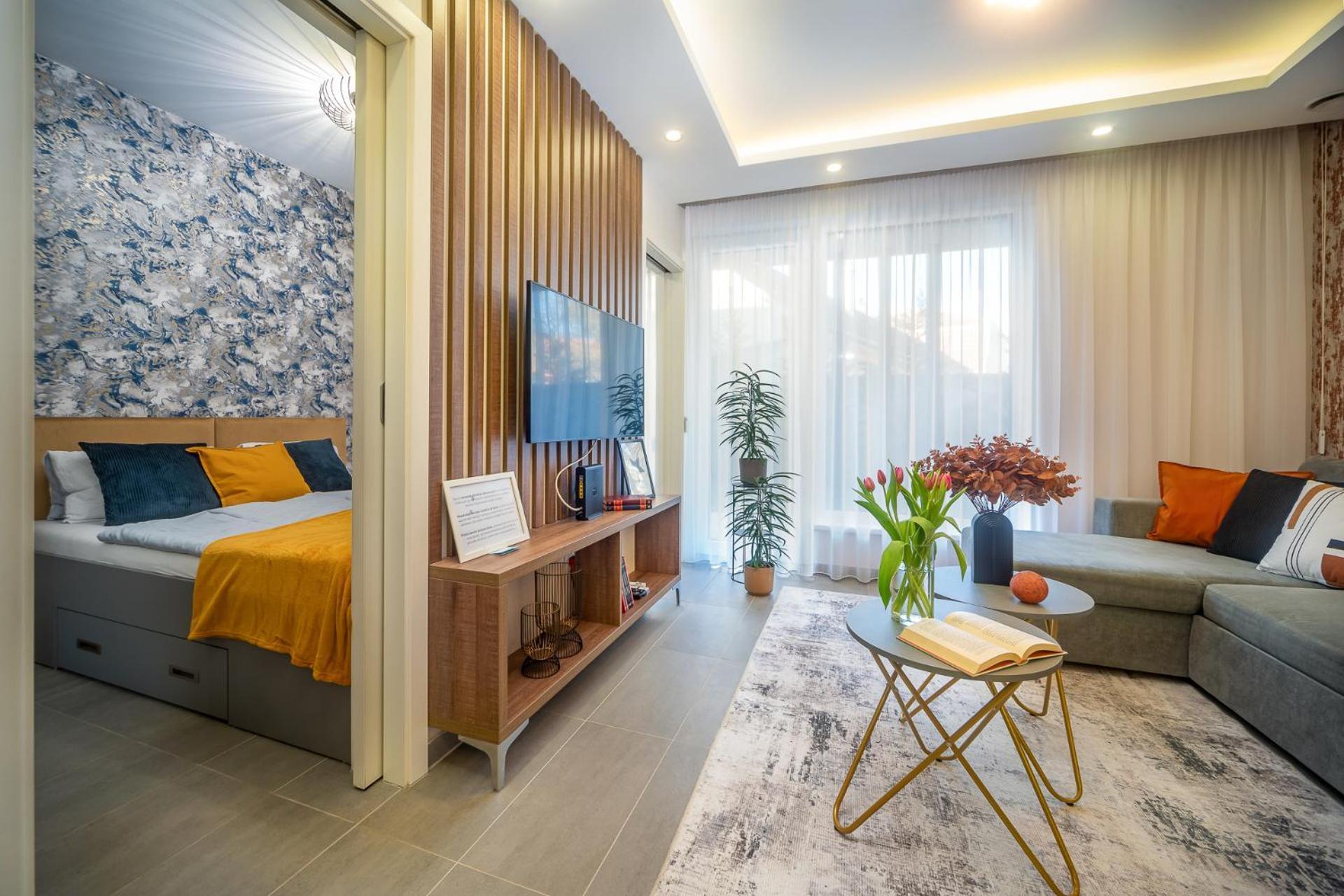 Lavida Deluxe Villa ไฮจ์ดุสโซบอสโล ภายนอก รูปภาพ