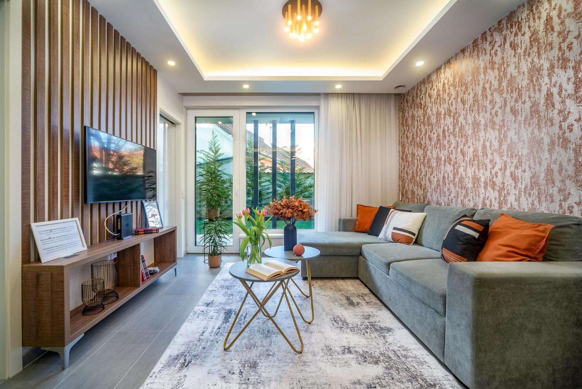 Lavida Deluxe Villa ไฮจ์ดุสโซบอสโล ภายนอก รูปภาพ
