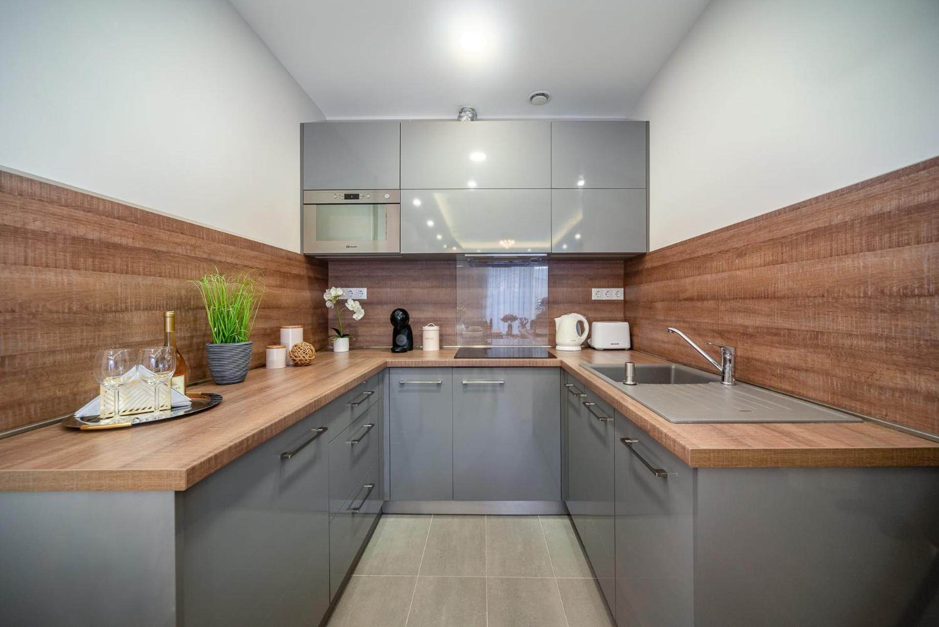 Lavida Deluxe Villa ไฮจ์ดุสโซบอสโล ภายนอก รูปภาพ